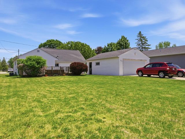 1035 N 43rd STREET, Manitowoc, WI 54220