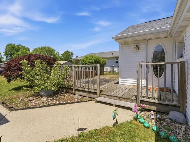 1035 N 43rd STREET, Manitowoc, WI 54220