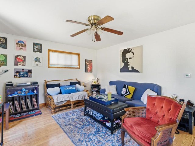 1035 N 43rd STREET, Manitowoc, WI 54220