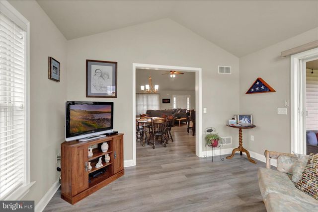 17 PARK VIEW DR, Myerstown, PA 17067