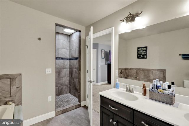 17 PARK VIEW DR, Myerstown, PA 17067