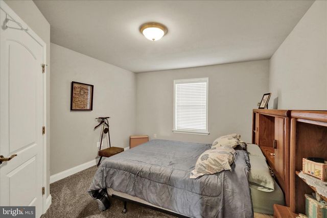 17 PARK VIEW DR, Myerstown, PA 17067