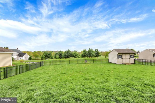 17 PARK VIEW DR, Myerstown, PA 17067