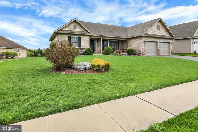 17 PARK VIEW DR, Myerstown, PA 17067