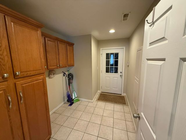 1111 Early Bird Lane, Marion, IL 62959