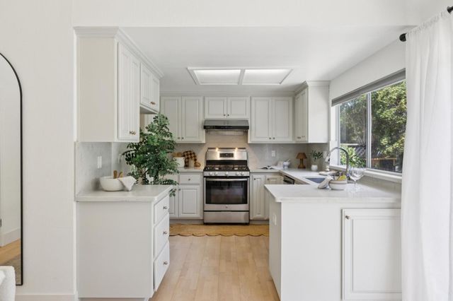 1086 Robbia Drive, Sunnyvale, CA 94087