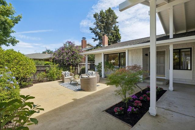 1086 Robbia Drive, Sunnyvale, CA 94087