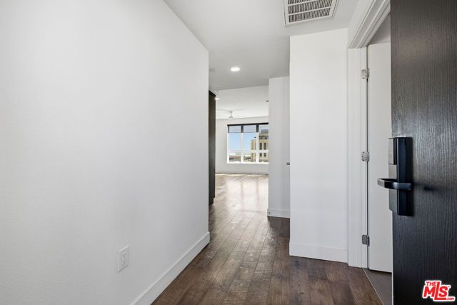 10601 Washington Boulevard 418, Culver City, CA 90232