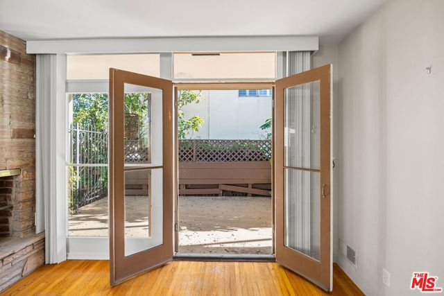 1621 Manning Avenue, Los Angeles, CA 90024