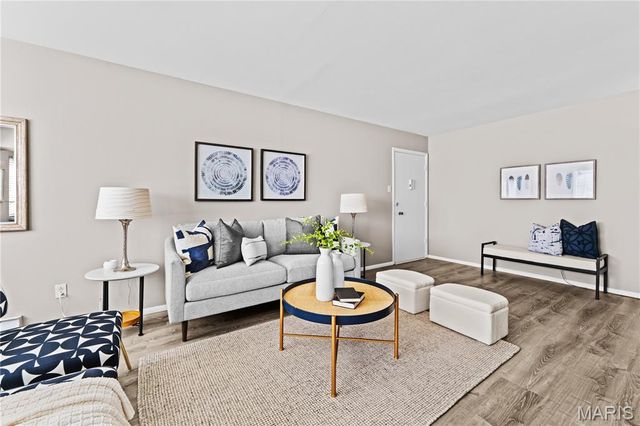 9117 Villaridge Court D, St Louis, MO 63123