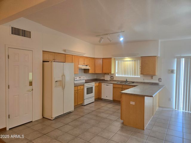 383 S TAYLORS Trail, Sierra Vista, AZ 85635