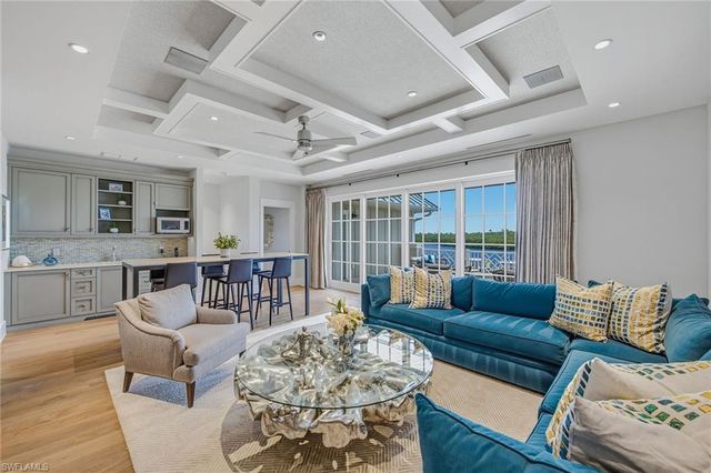 185 15th ST S, Naples, FL 34102