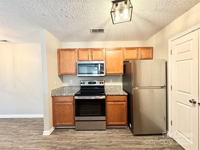 327 Flint Hill Road 204, Fort Mill, SC 29715