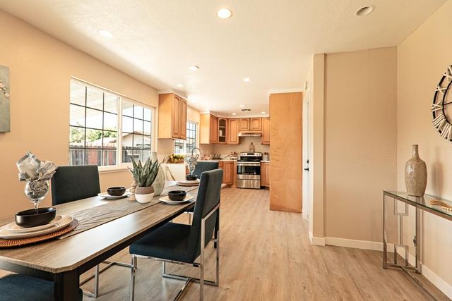 790 Hillsdale Dr, Turlock, CA 95382