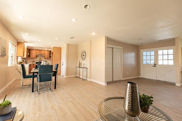 790 Hillsdale Dr, Turlock, CA 95382