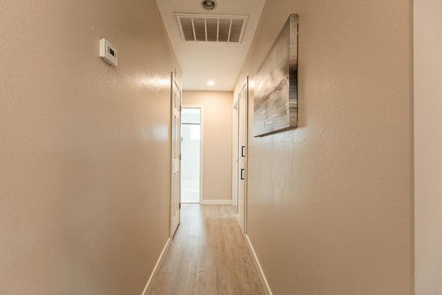 790 Hillsdale Dr, Turlock, CA 95382