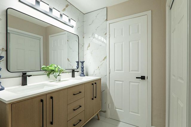 790 Hillsdale Dr, Turlock, CA 95382