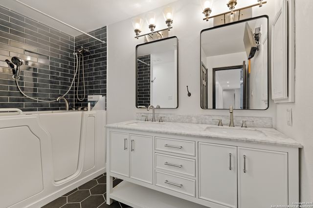 3914 Creek Rock, San Antonio, TX 78230