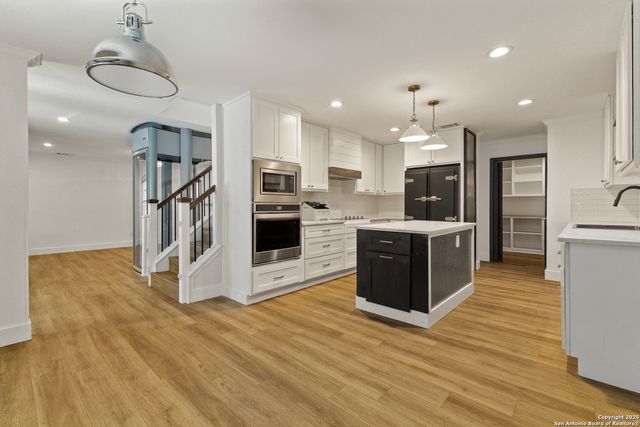 3914 Creek Rock, San Antonio, TX 78230