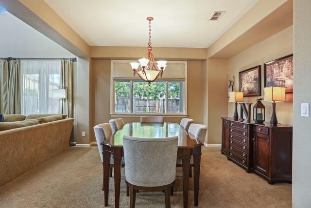 565 Bodeson Ct, Ripon, CA 95366