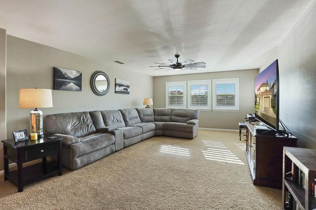 565 Bodeson Ct, Ripon, CA 95366