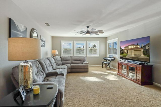 565 Bodeson Ct, Ripon, CA 95366