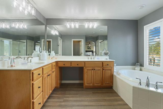 565 Bodeson Ct, Ripon, CA 95366