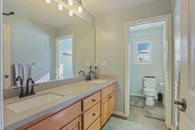 565 Bodeson Ct, Ripon, CA 95366