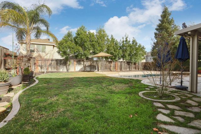 565 Bodeson Ct, Ripon, CA 95366