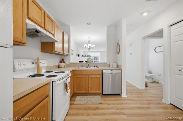 39444 Springwater Drive, Northville, MI 48168