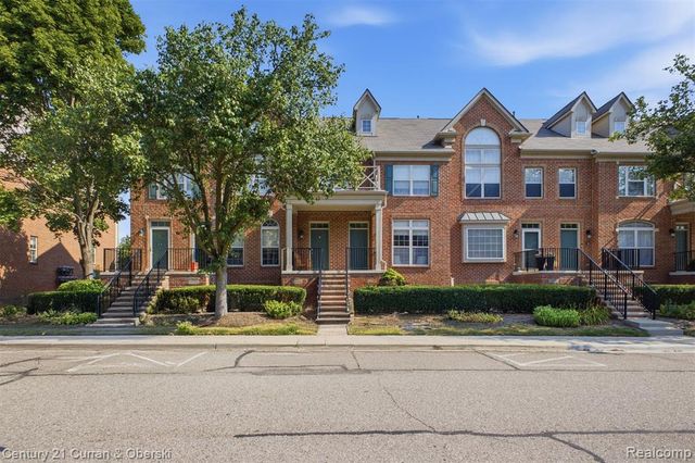 39444 Springwater Drive, Northville, MI 48168