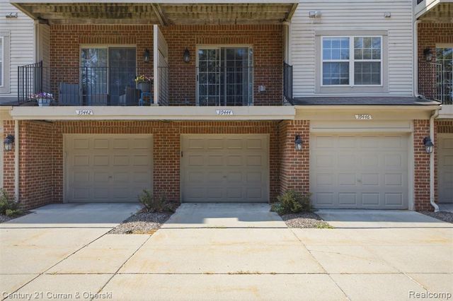 39444 Springwater Drive, Northville, MI 48168