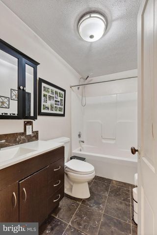 108 HOMESTEAD LN, Maurertown, VA 22644