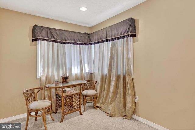 108 HOMESTEAD LN, Maurertown, VA 22644