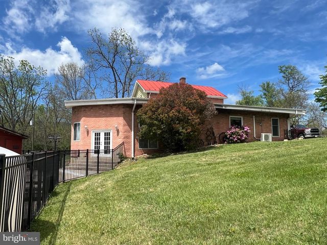 108 HOMESTEAD LN, Maurertown, VA 22644