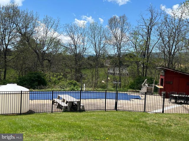 108 HOMESTEAD LN, Maurertown, VA 22644