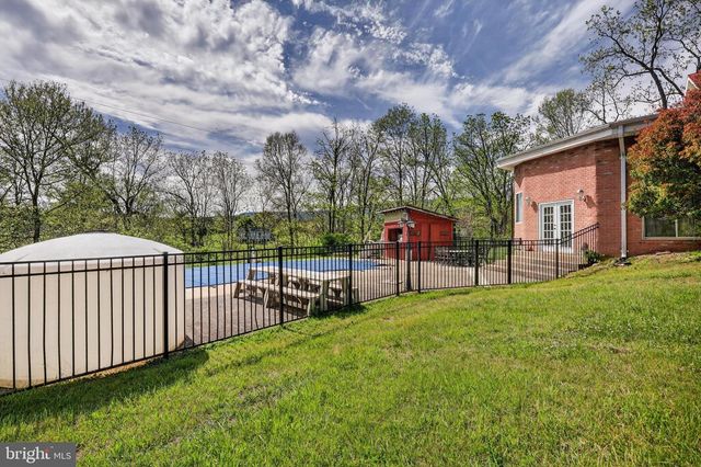 108 HOMESTEAD LN, Maurertown, VA 22644
