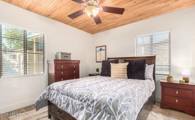 1720 N WHITTIER Drive, Phoenix, AZ 85006