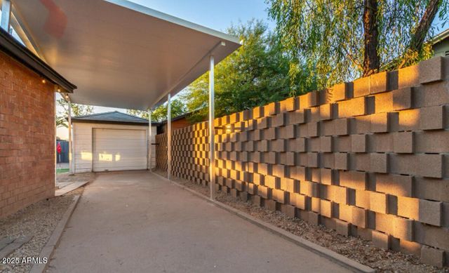 1720 N WHITTIER Drive, Phoenix, AZ 85006