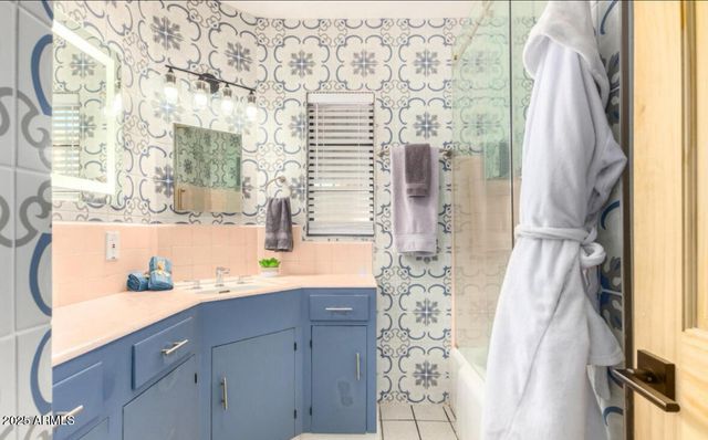 1720 N WHITTIER Drive, Phoenix, AZ 85006