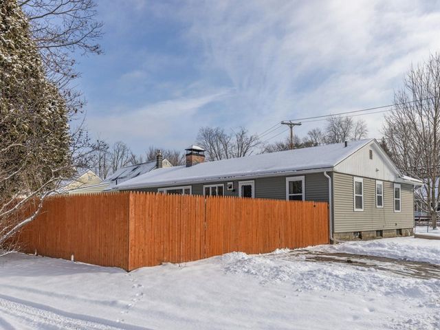 17 South Summit Street, Essex Junction, VT 05452