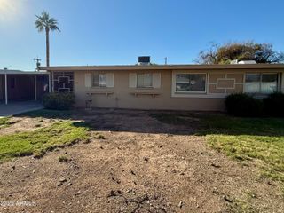 10711 W ABBOTT Avenue, Sun City, AZ 85351