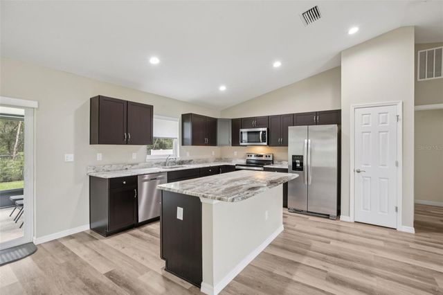 17112 SW 44TH CIRCLE, Ocala, FL 34473