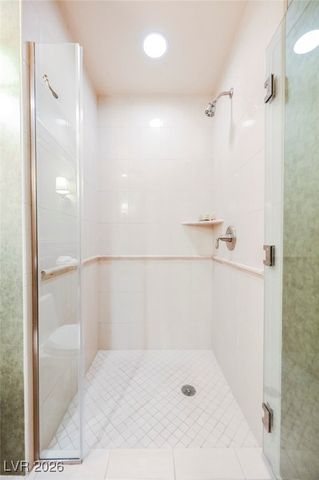 145 HARMON Avenue 1021, Las Vegas, NV 89109