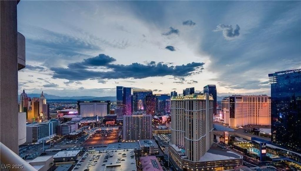 145 HARMON Avenue 1021, Las Vegas, NV 89109