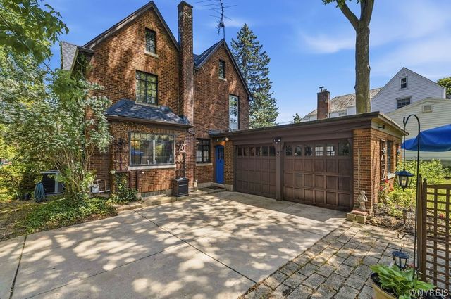 4850 Lewiston Road, Niagara Falls, NY 14305
