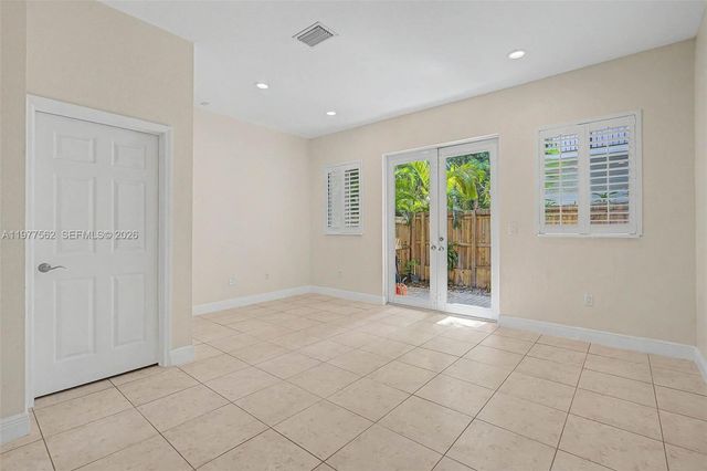 2945 Coconut Avenue, Miami, FL 33133