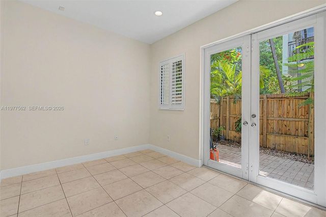 2945 Coconut Avenue, Miami, FL 33133