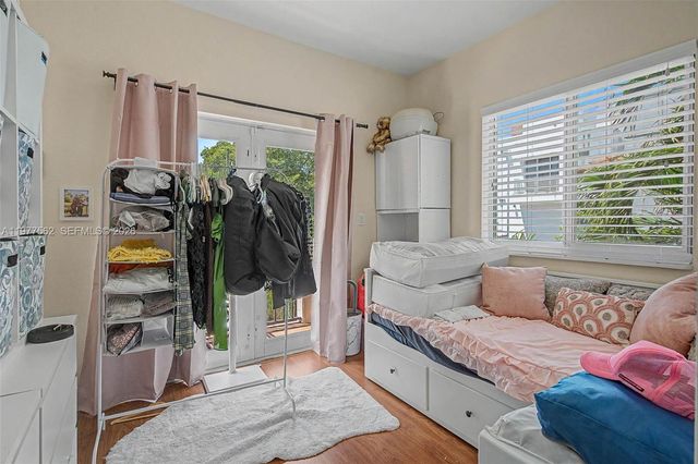 2945 Coconut Avenue, Miami, FL 33133