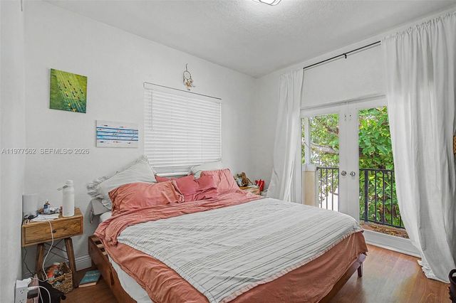 2945 Coconut Avenue, Miami, FL 33133